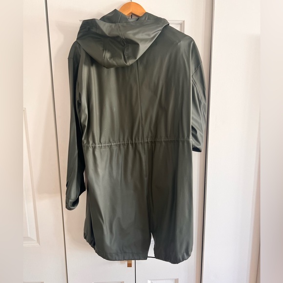 Zara rain jacket - Picture 2 of 2
